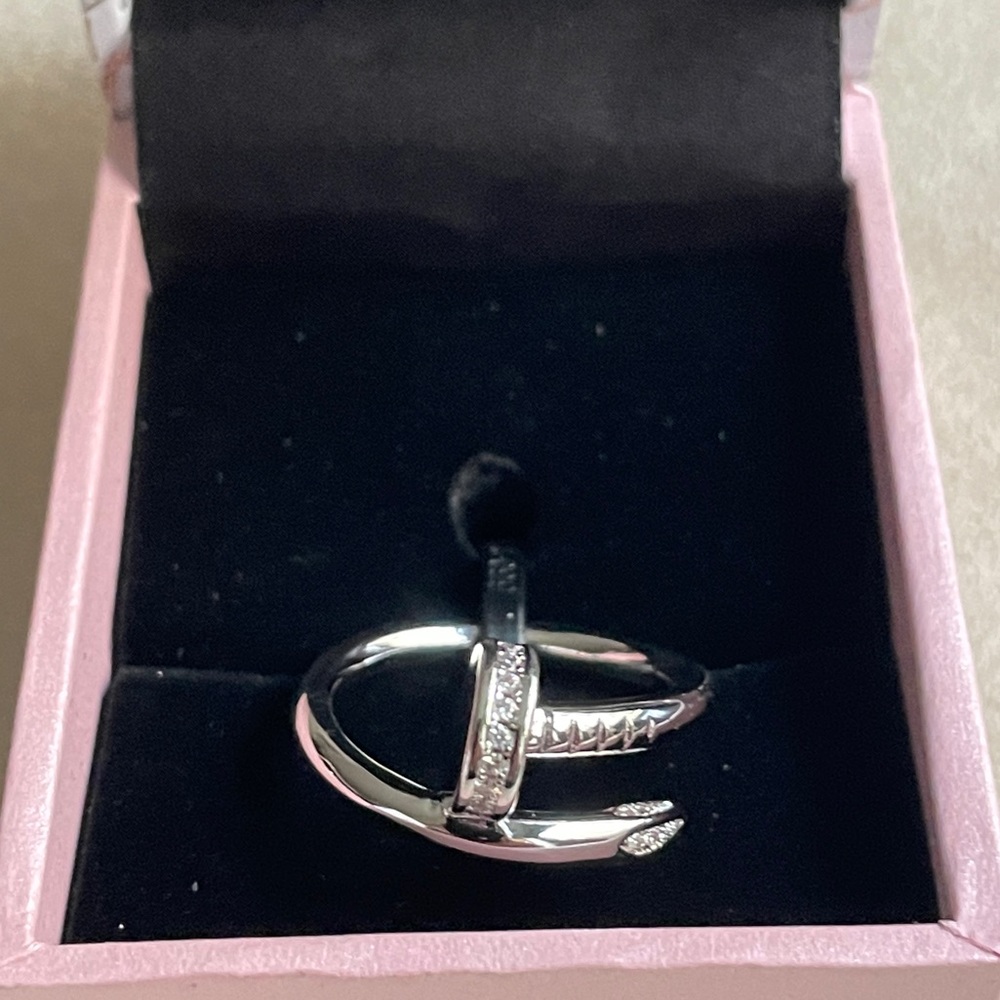 Peermont Rhodium Plated CZ crystal Nail Ring, NWOT. Size 9 - Picture 9 of 16